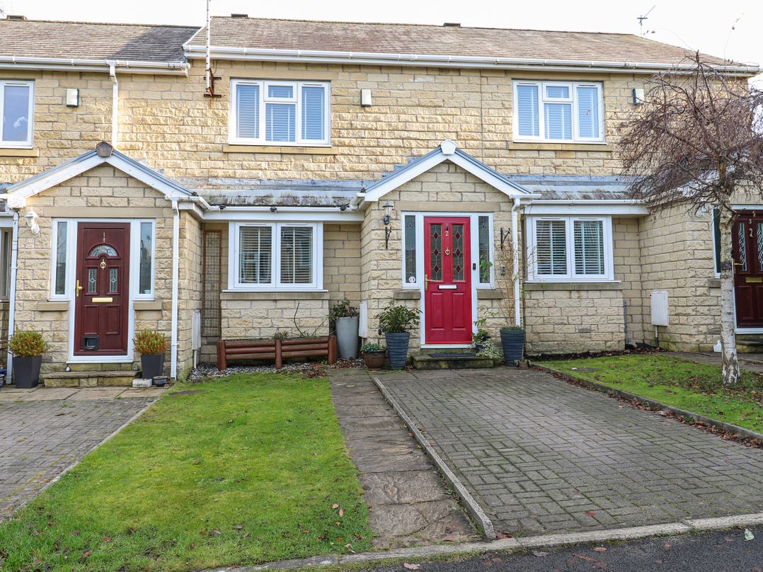 2 Sunlaws Court