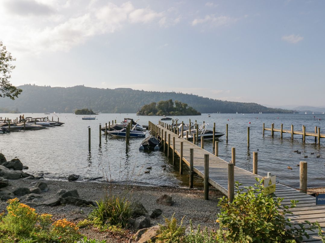 Tree House, Partial Lake Views