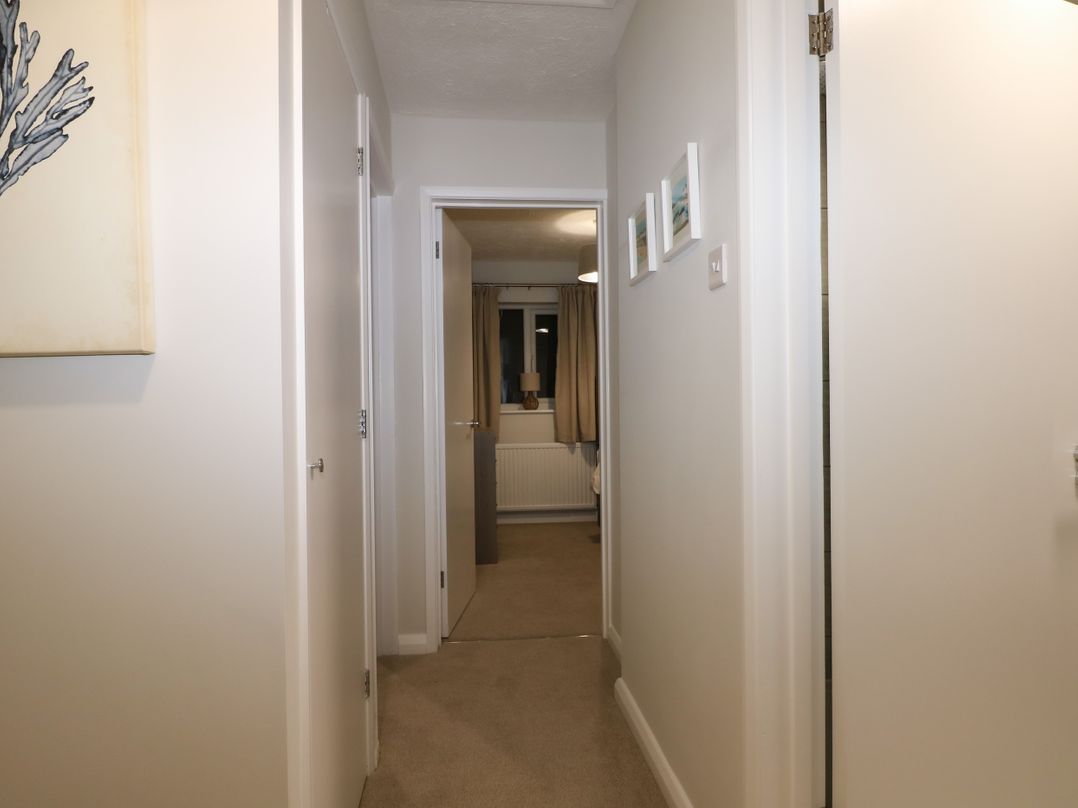 8 Sea Way