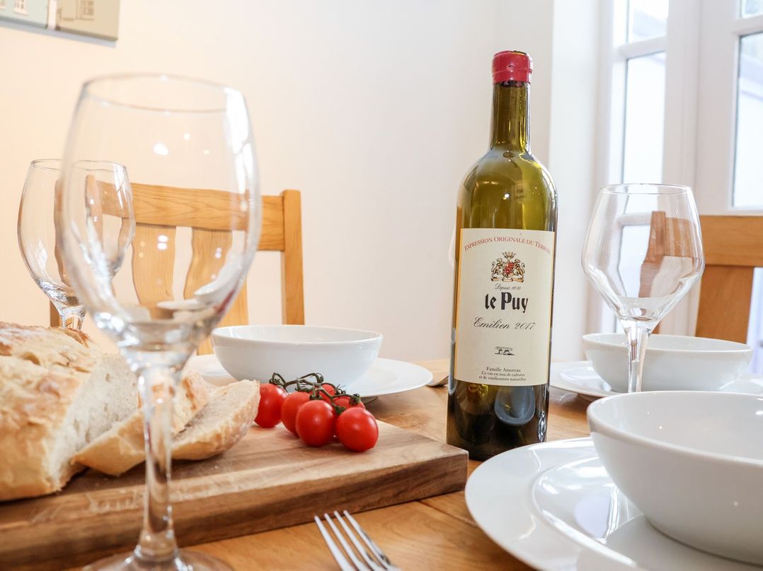 Victoria Cottage (4 East Green)