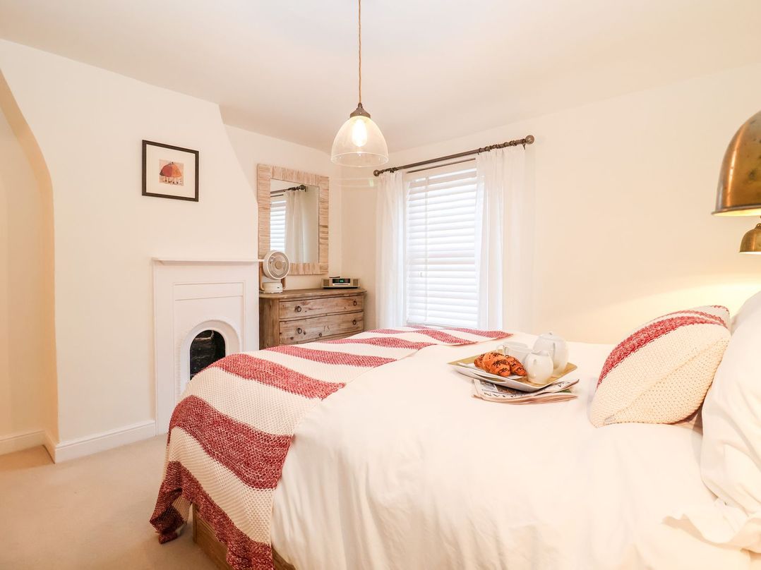 Victoria Cottage (4 East Green)