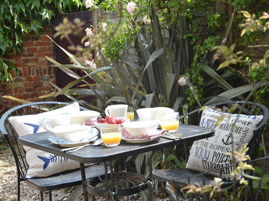 Victoria Cottage (4 East Green)