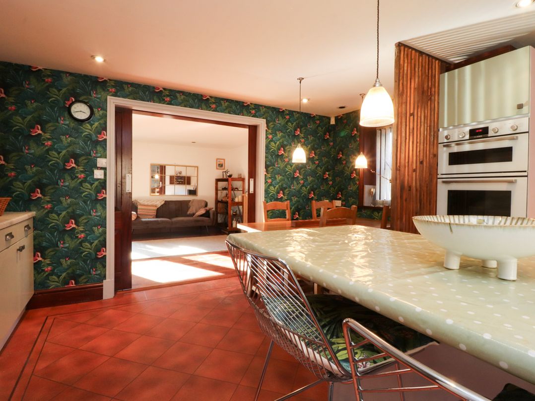 Vive House