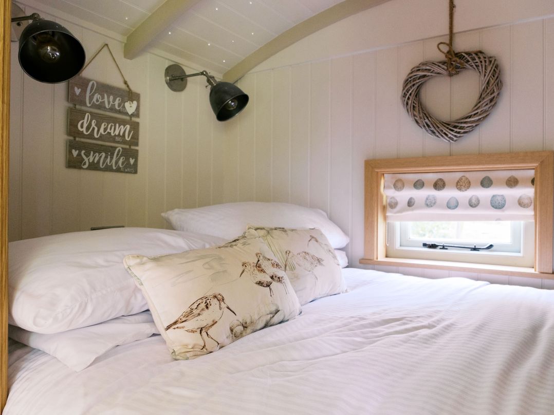 Herbie's Shepherds Hut at Shepherds Lodge Retreat and Wellness