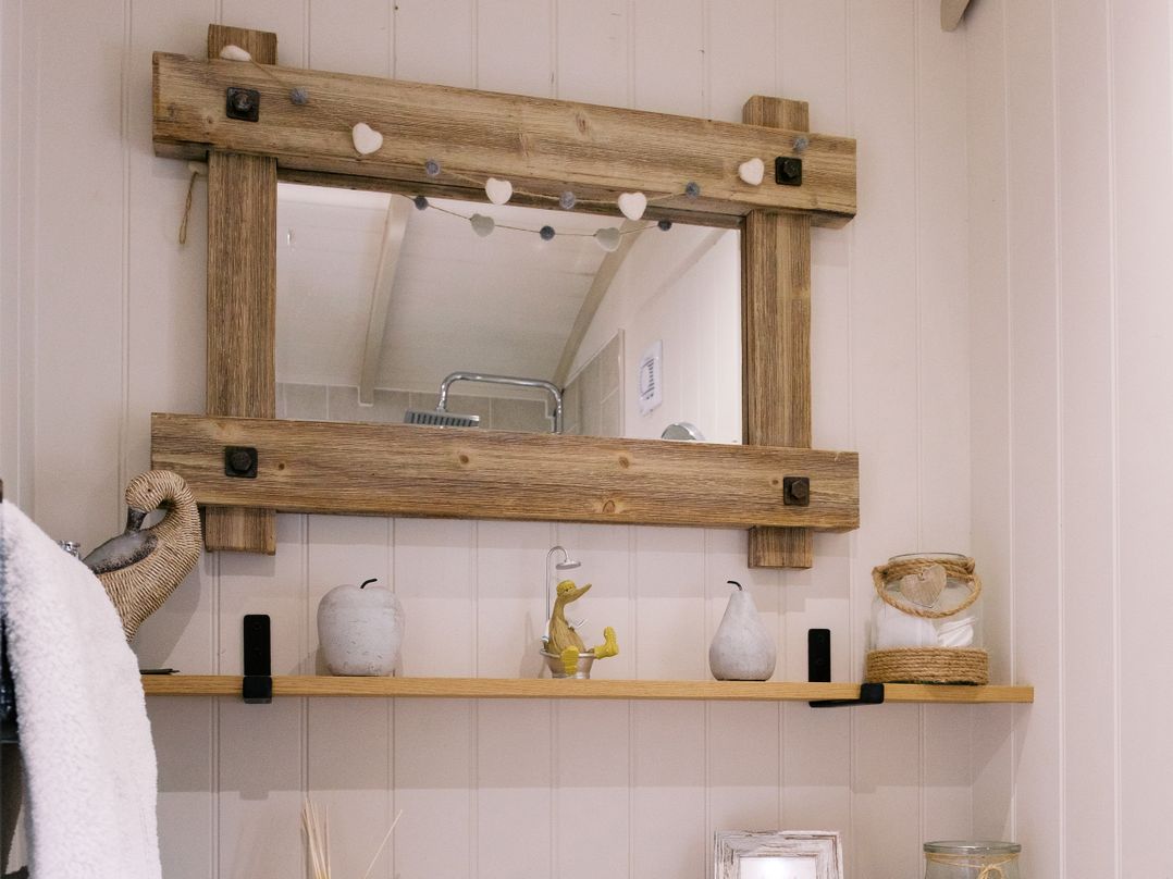 Herbie's Shepherds Hut at Shepherds Lodge Retreat and Wellness