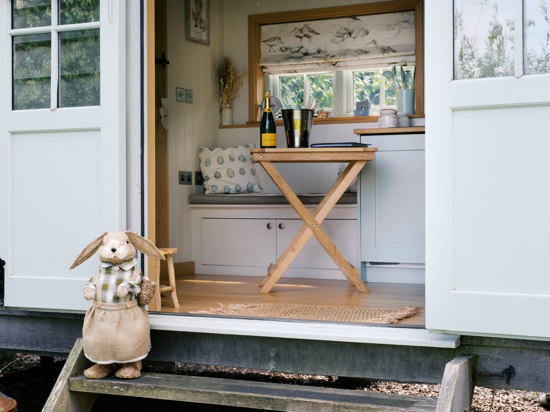 Herbie's Shepherds Hut at Shepherds Lodge Retreat and Wellness
