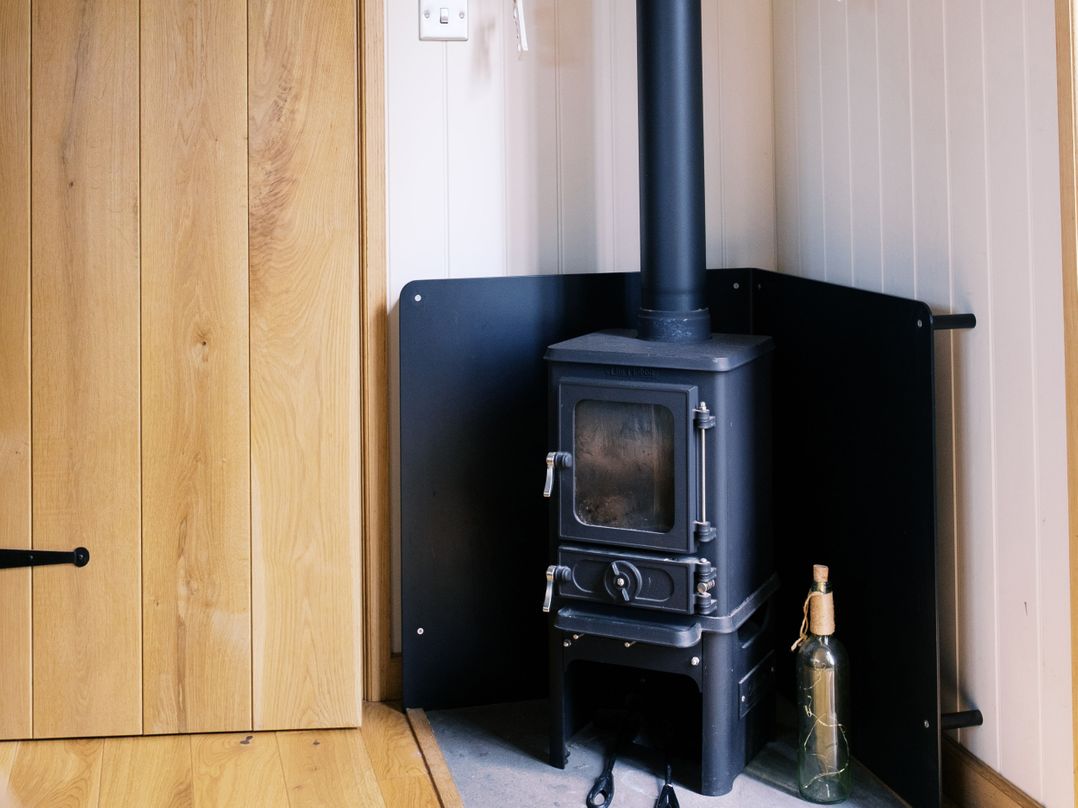 Poppie's Shepherds Hut at Shepherds Lodge Retreat and Wellness