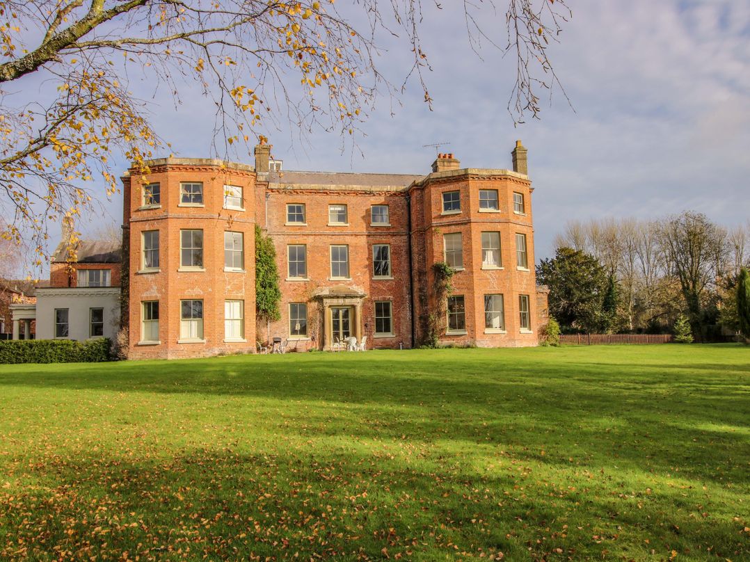 Caynham Court