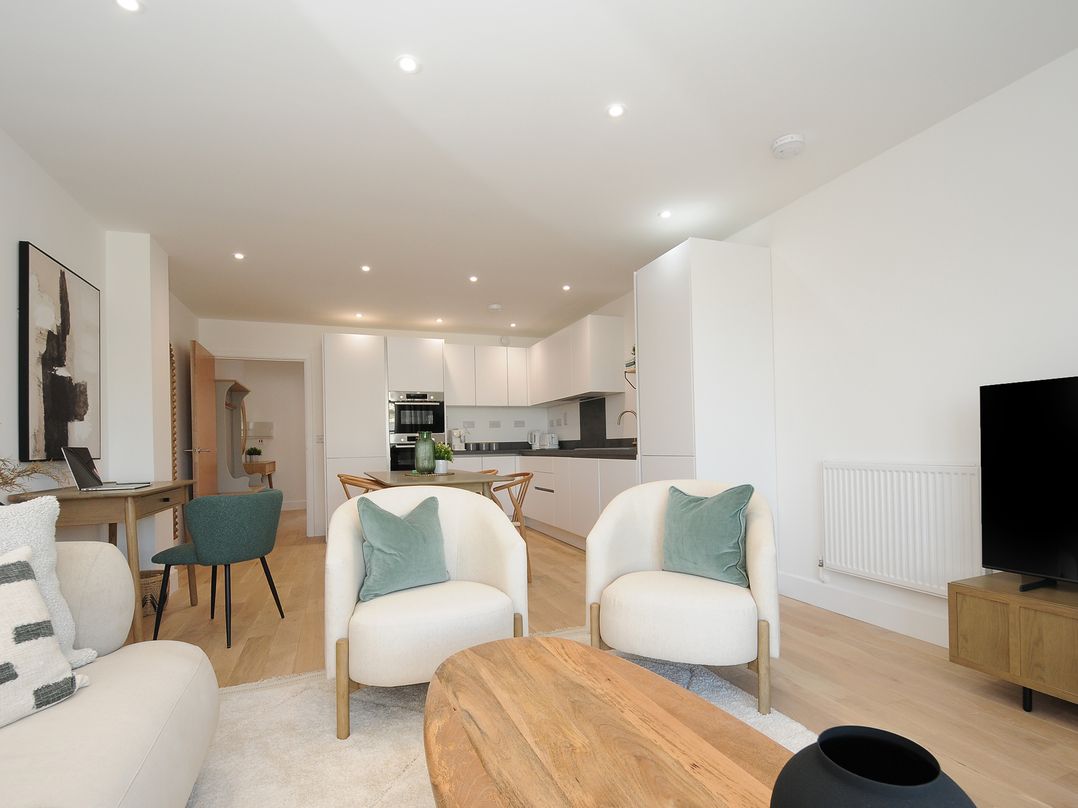 31 Wharfside Village