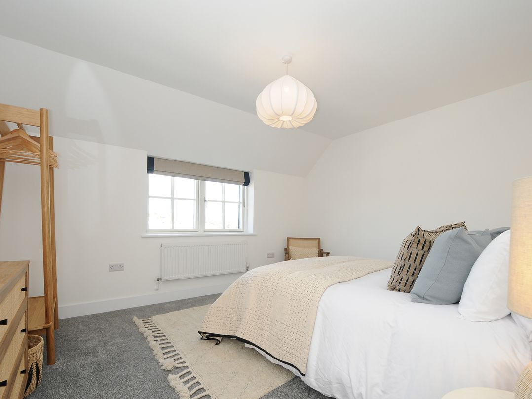 31 Wharfside Village