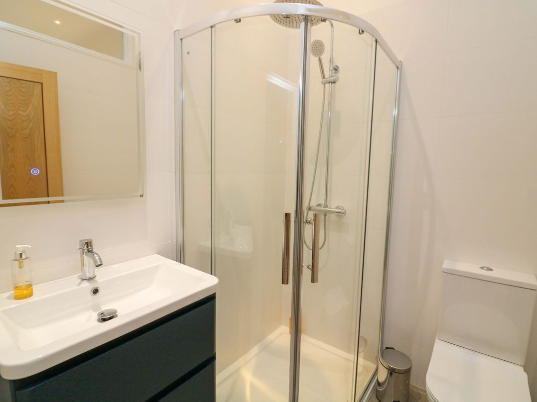 2 The Old School House