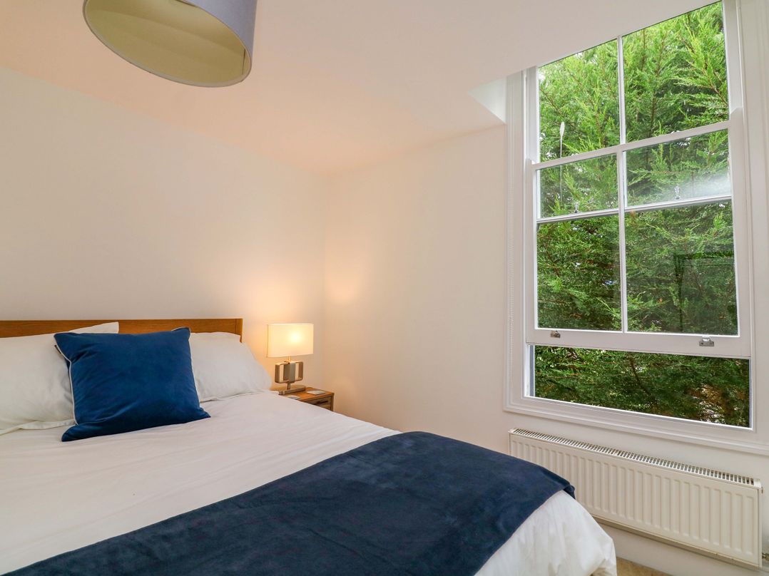 2 The Old School House