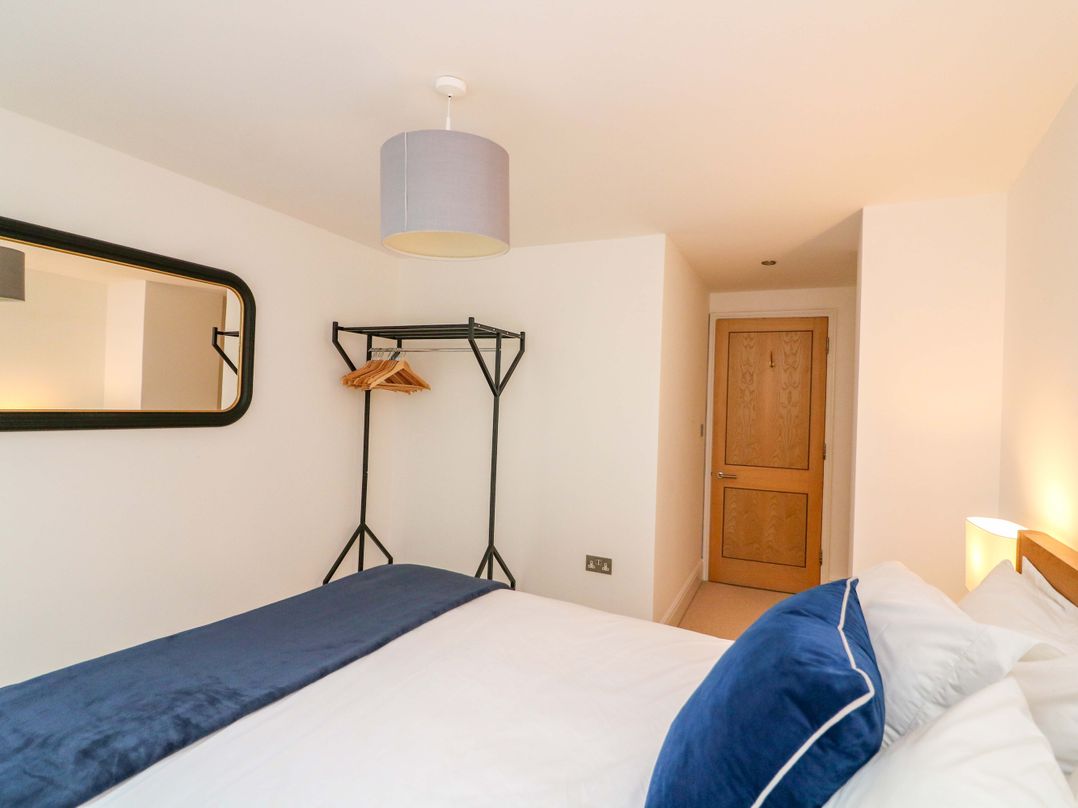 2 The Old School House