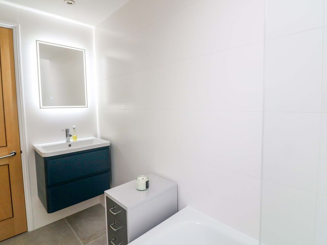 2 The Old School House