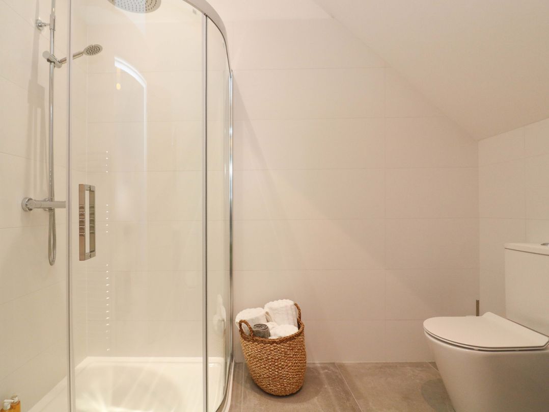 2 The Old School House