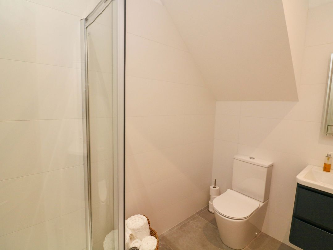 2 The Old School House