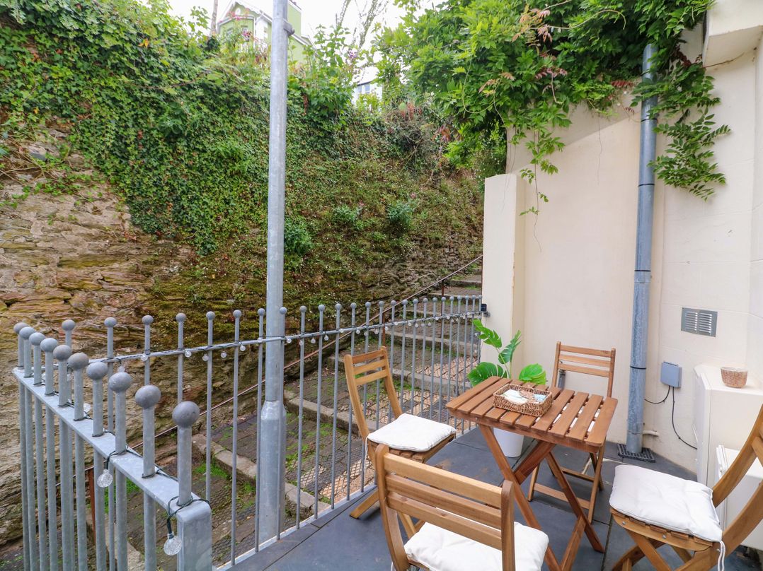 2 The Old School House