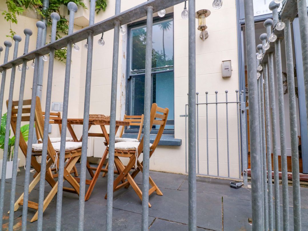 2 The Old School House