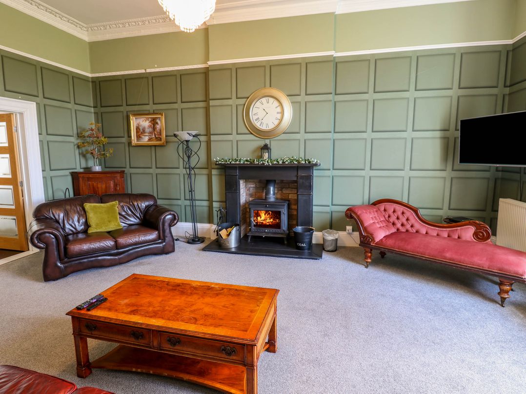 The Georgian Manor House