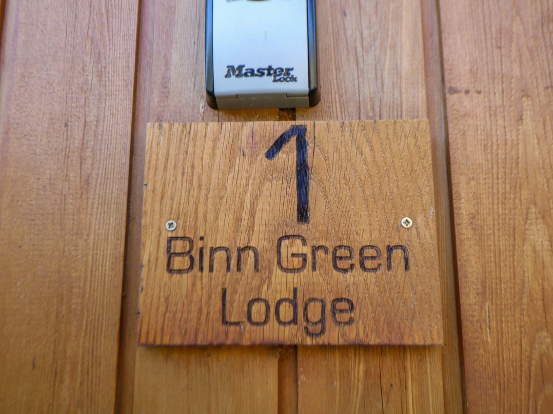 Dovestone Luxury Lodges (sleeps 4)- pet free
