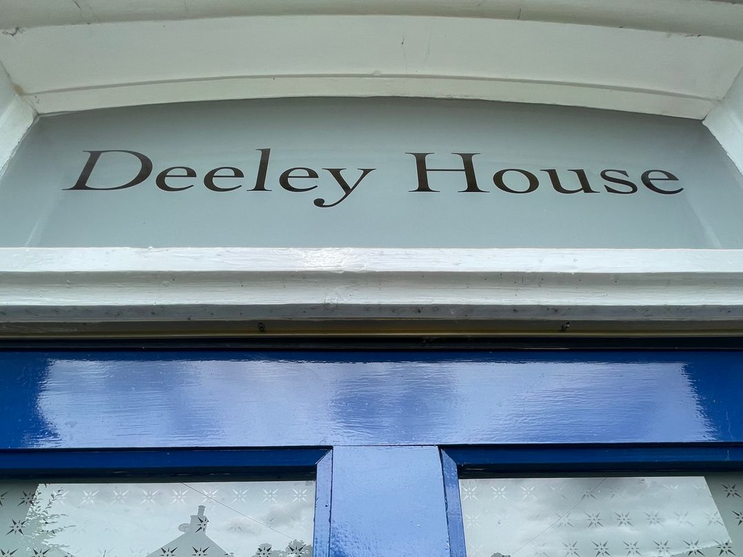 Deeley House