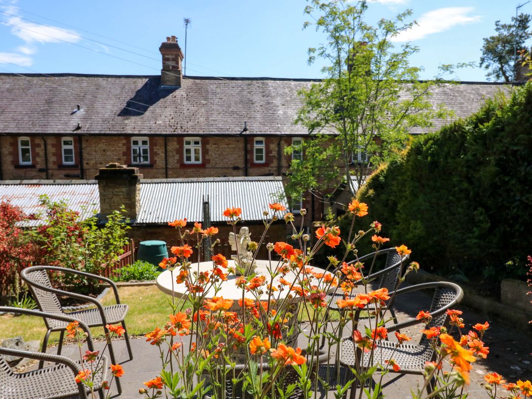 3 Railway Cottages