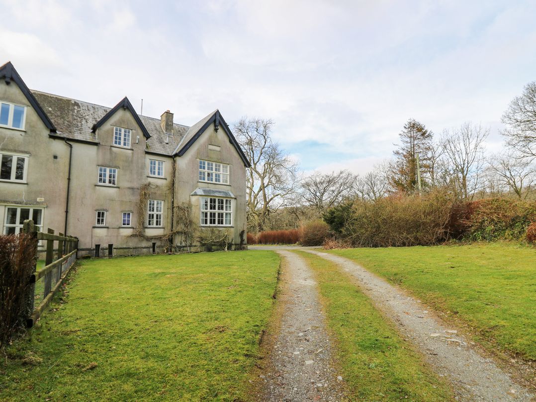 Plas Pontfaen