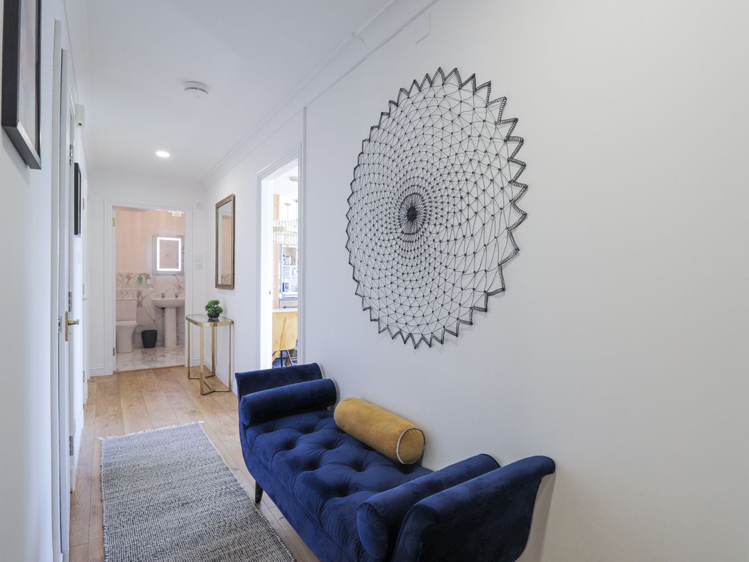 Flat 10