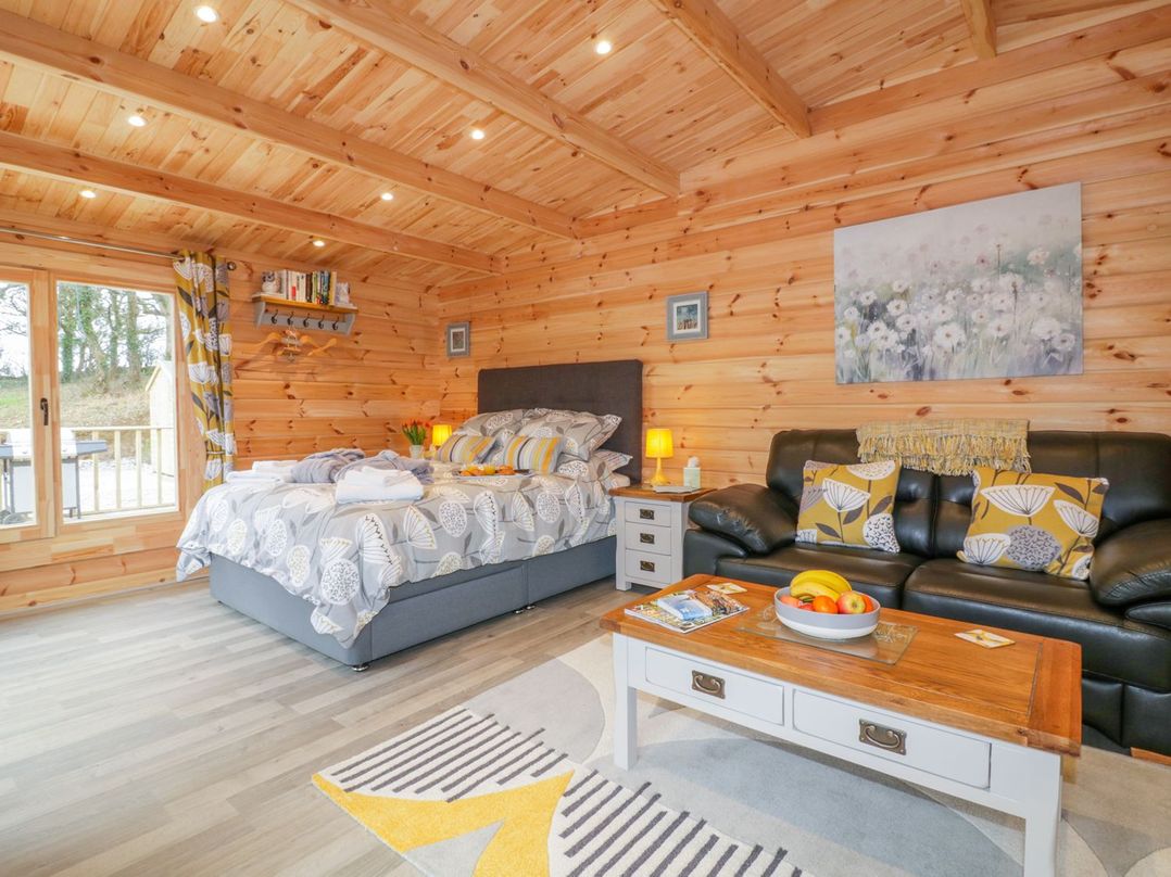 Little Orchard Lodge