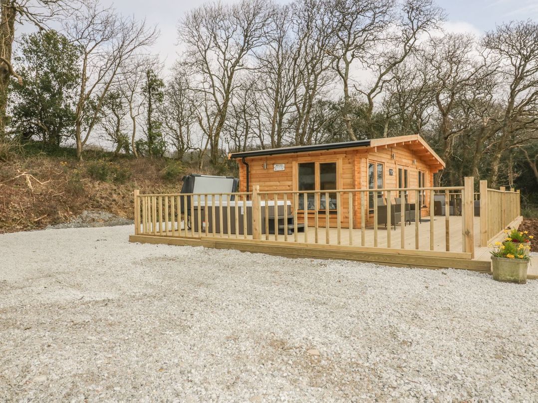 Little Orchard Lodge