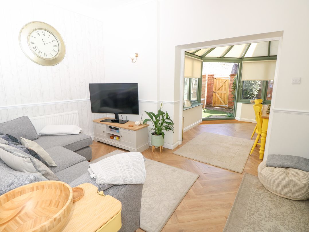 3 West Quay Mews