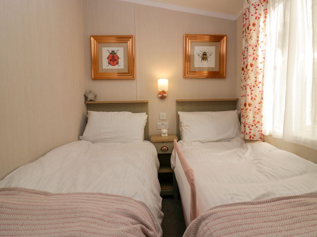Lily Rose Lodge