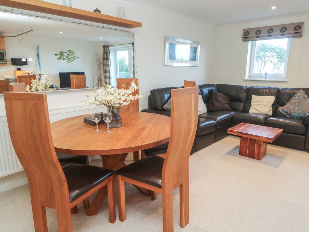 Flat 2, Godrevy View