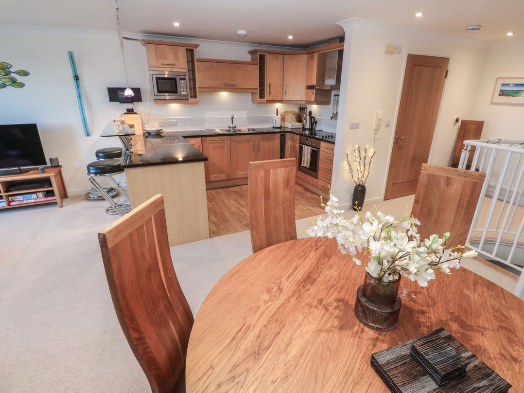 Flat 2, Godrevy View