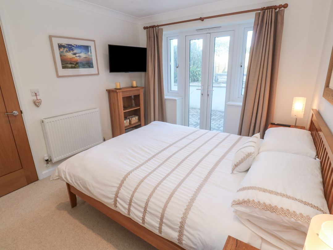 Flat 2, Godrevy View
