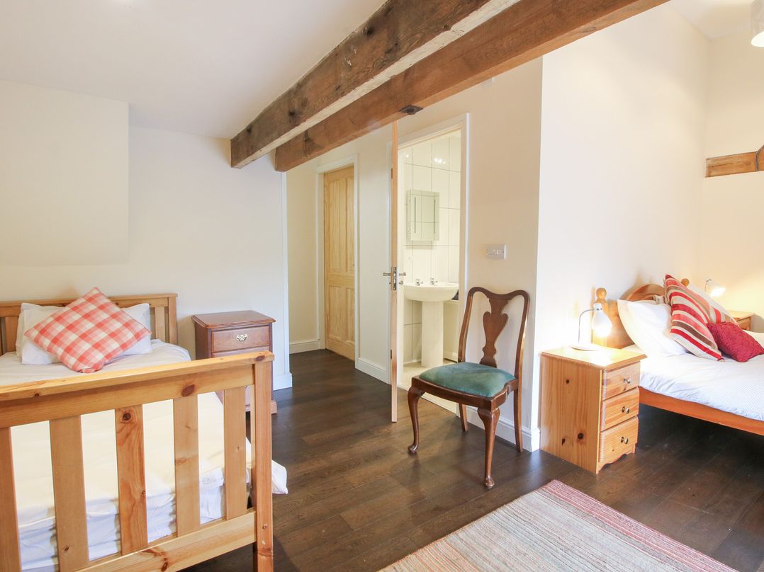 Millstone Cottages - Breidden View