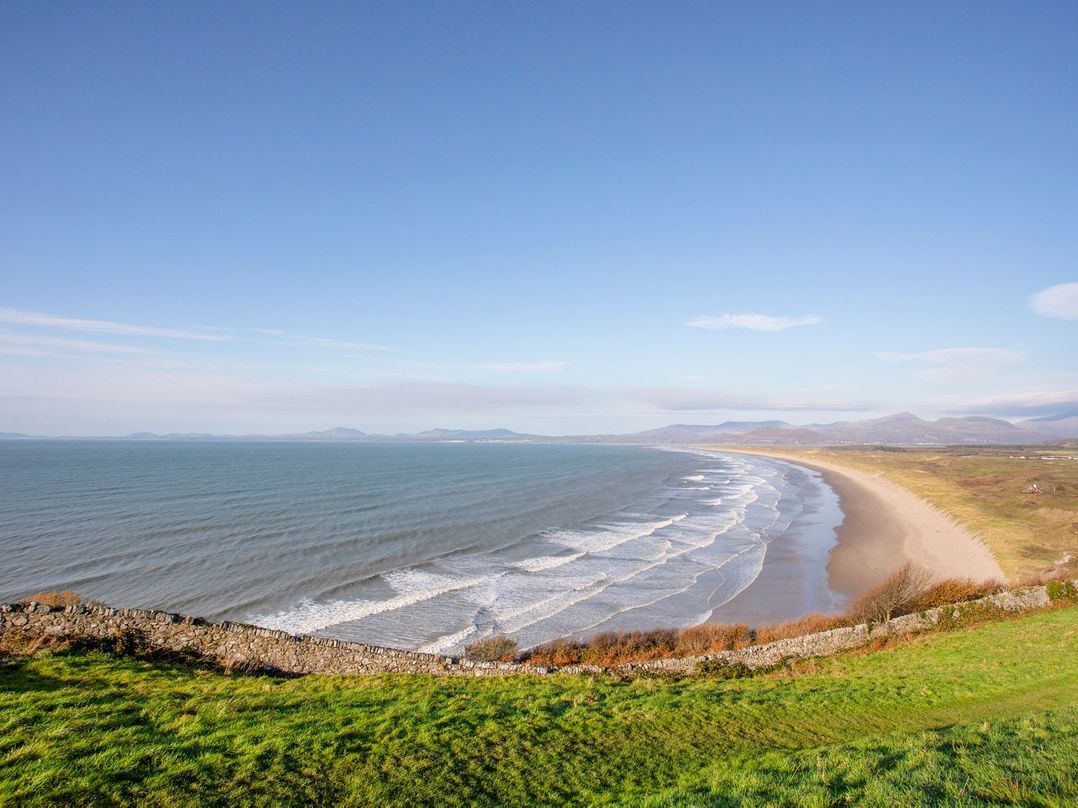 Bryn Awelon