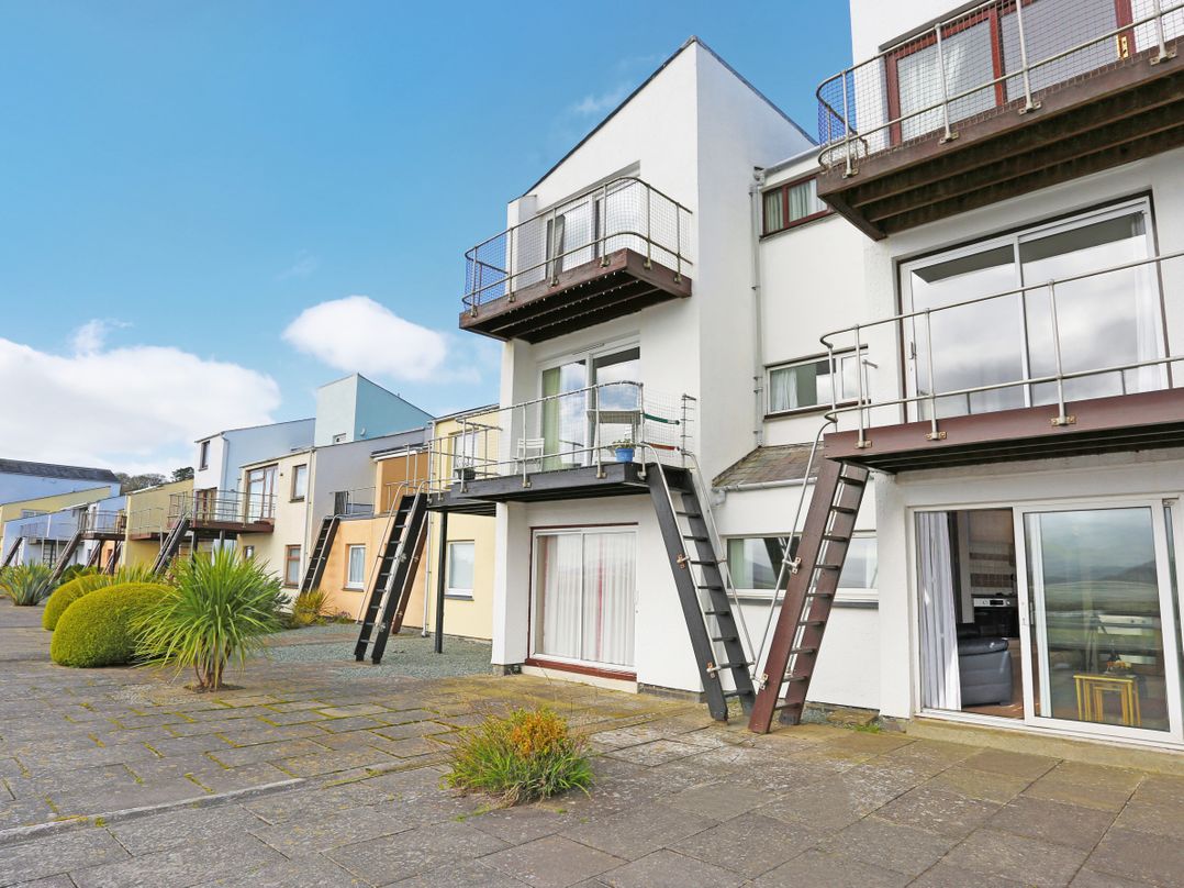 18D South Snowdon Wharf