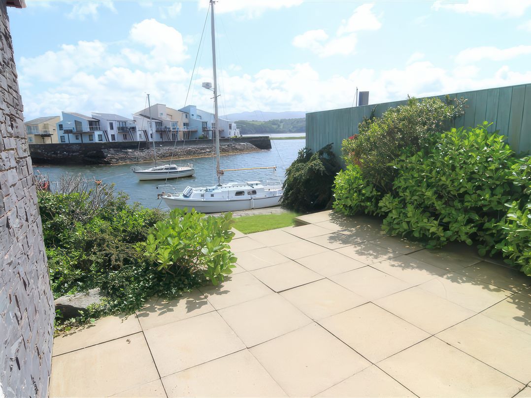 1 Oakley Wharf