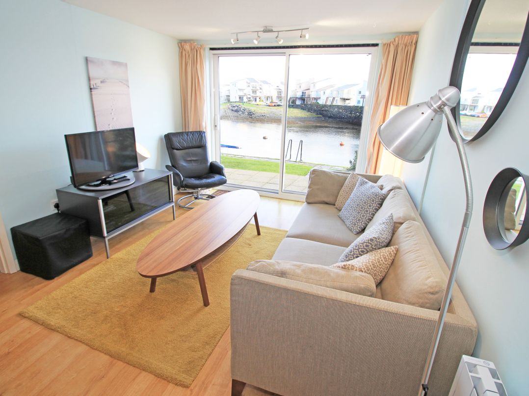 1 Oakley Wharf