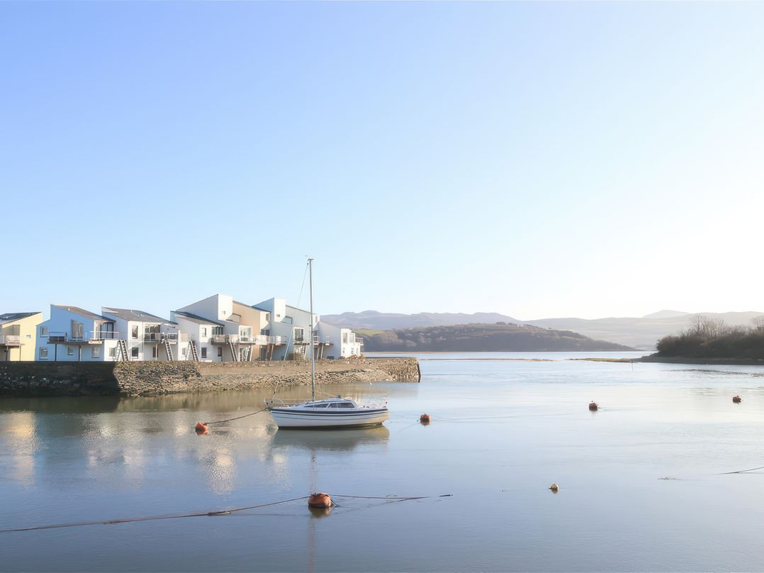 1 Oakley Wharf