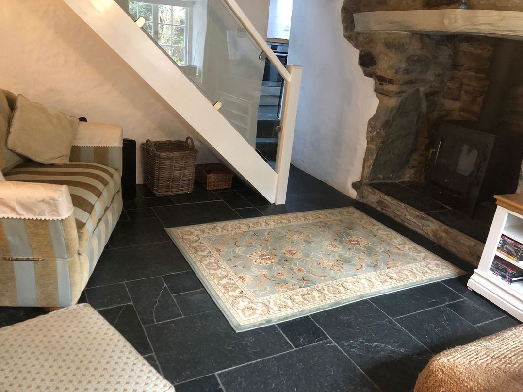 2 Rose Cottage