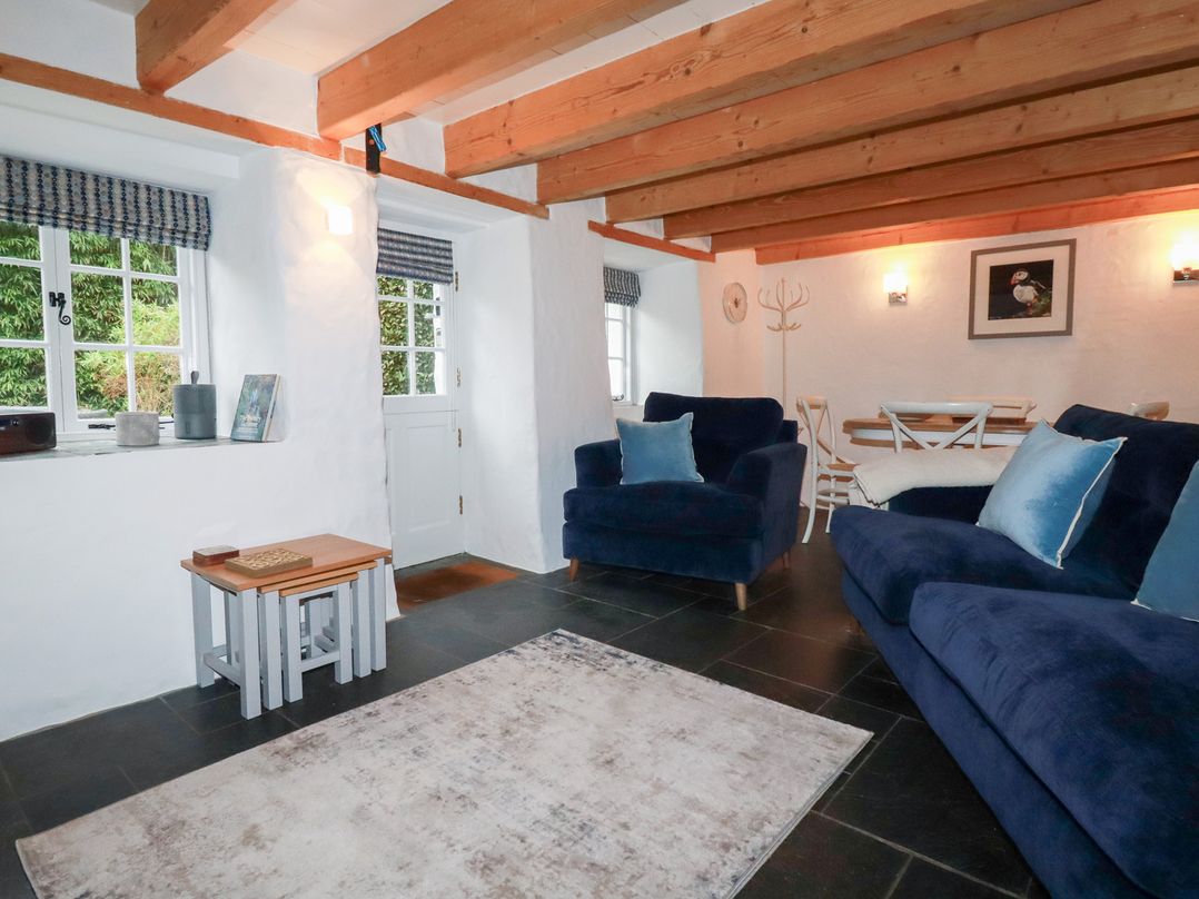 2 Rose Cottage