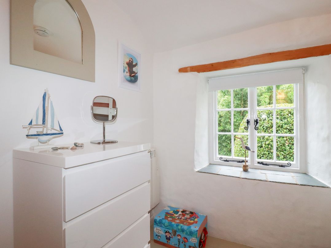 2 Rose Cottage