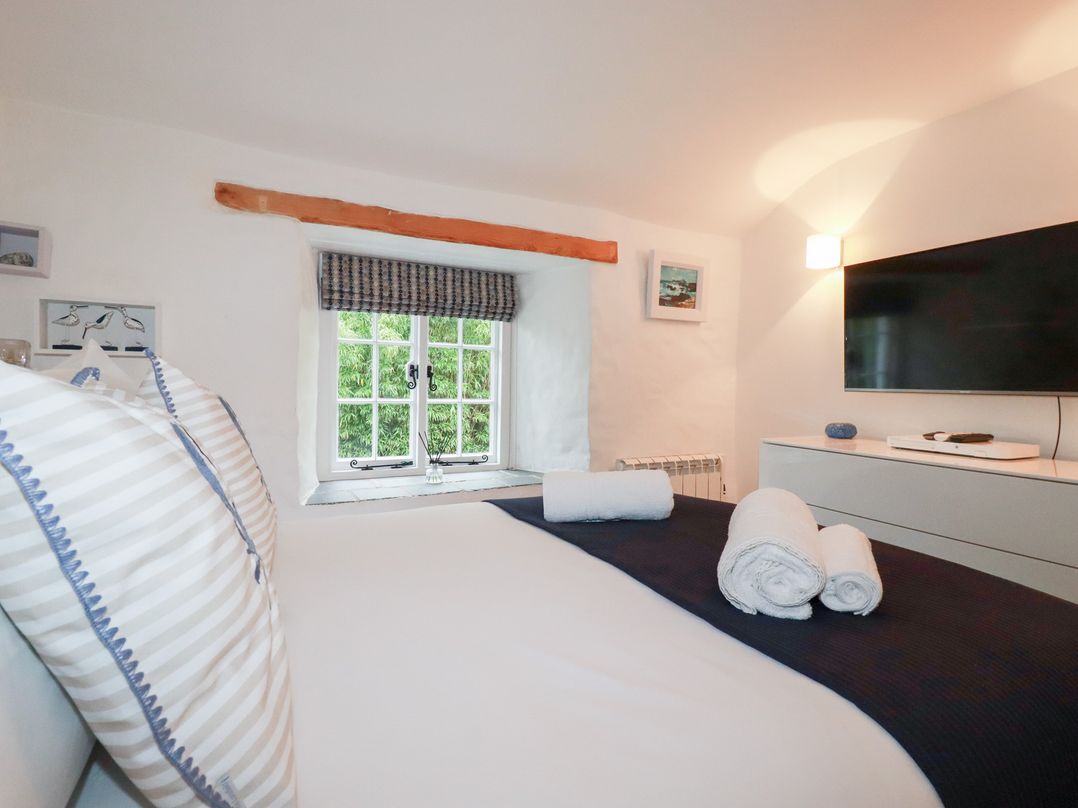 2 Rose Cottage