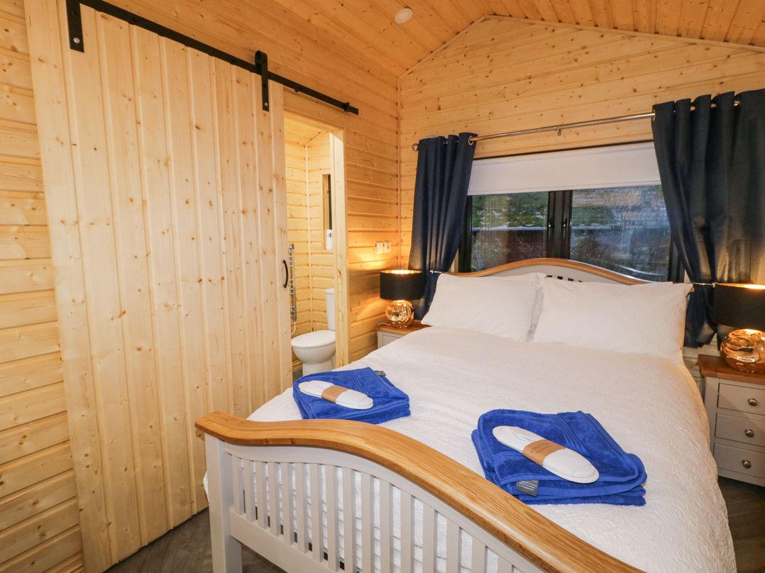 MUSSENDEN CABIN