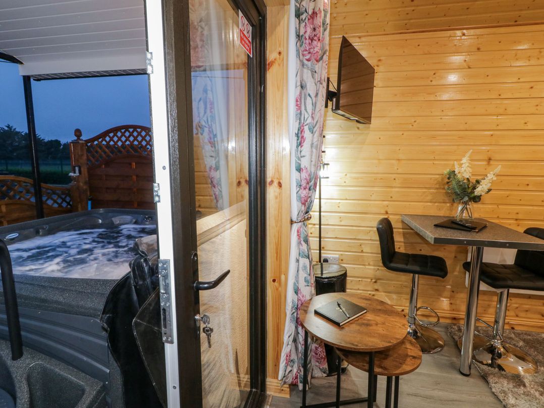 Benone Cabin