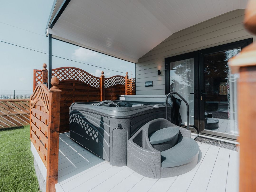 Benone Cabin