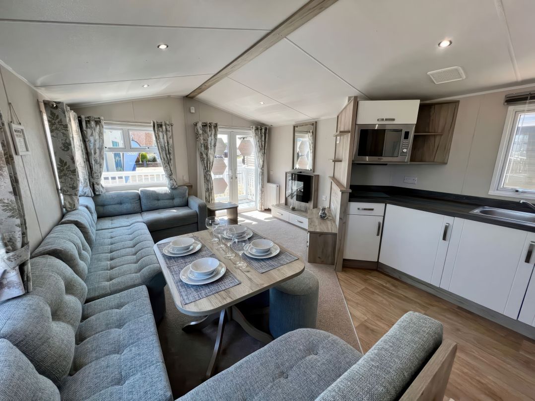 Bronze 3 Bed Caravan - Hayling Island
