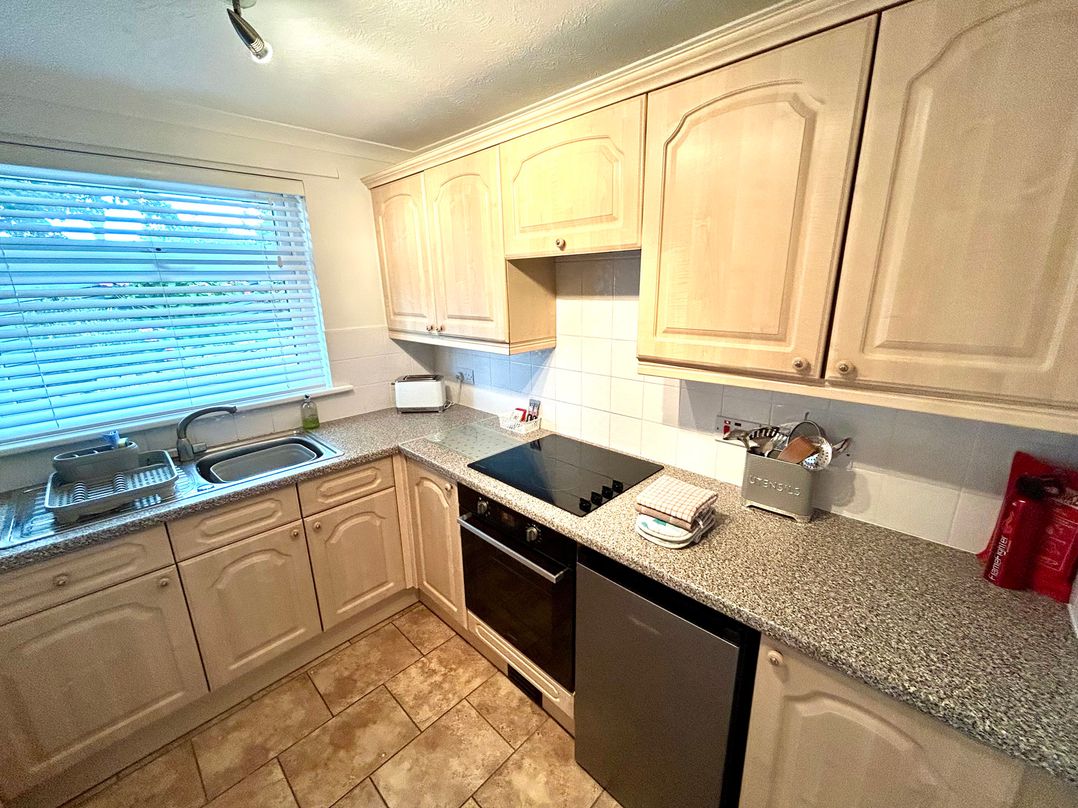2 Chatsworth Riverscape Apartments